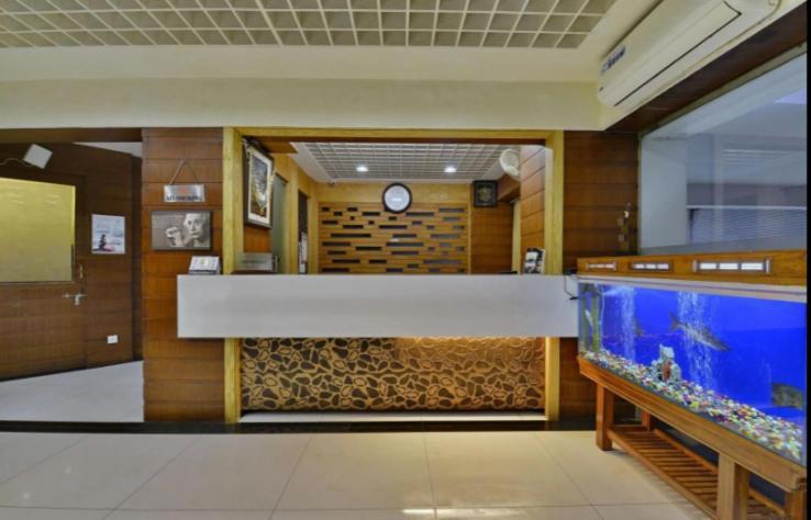 Hotel Puneet International Райпур Екстер'єр фото